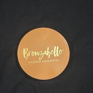 Belle by Kim Gravel Bronzabelle Bronzer Highlighter - Gold
